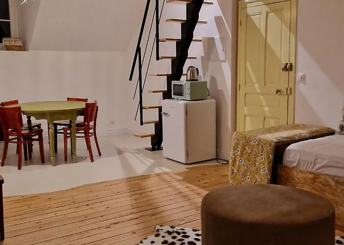 بيت للعطل La Maison Du Caboteur- Plein Centre 8p لو بولين